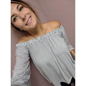 Meet your Posher, Chrissy